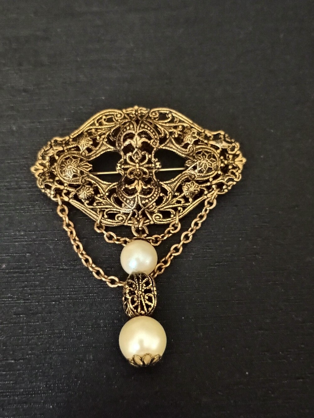 Elegant Gold Filigree Drop Brooch with Pearl Accents